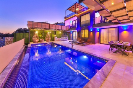 Villa Lalezar