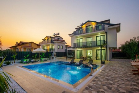 Villa Fullmoon 2