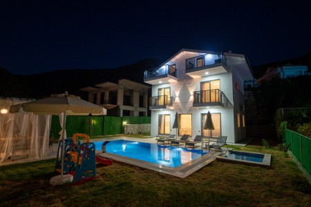 Villa Nuröz