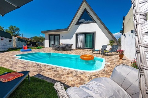 Villa Comely