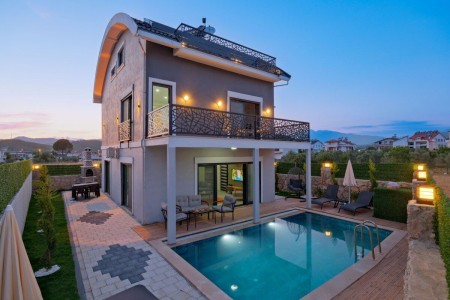 Villa Holiday