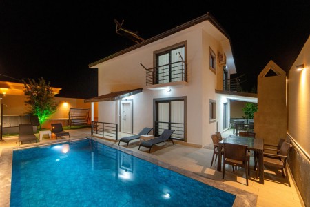 Villa Life Duman