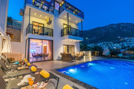 Villa Moonlight Duo