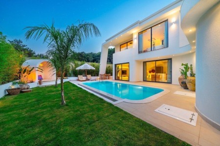Villa White LUXE 1